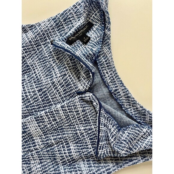 Banana Republic Tweed Blue and White Dress Size 4 Knee Length Twist Waist Accent - Picture 3 of 8
